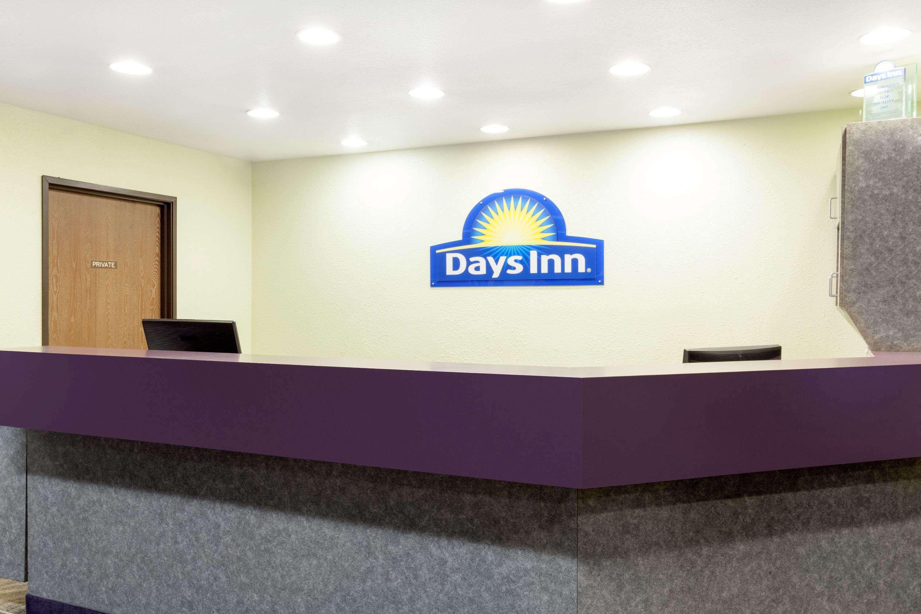 Days Inn By Wyndham Missoula Airport Wye Extérieur photo